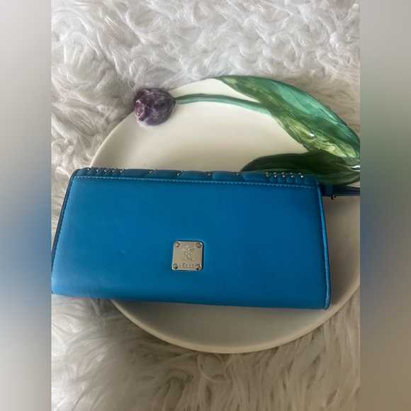 NWT MCM Swarovzki studded wristlet long wallet - Picture 3 of 8